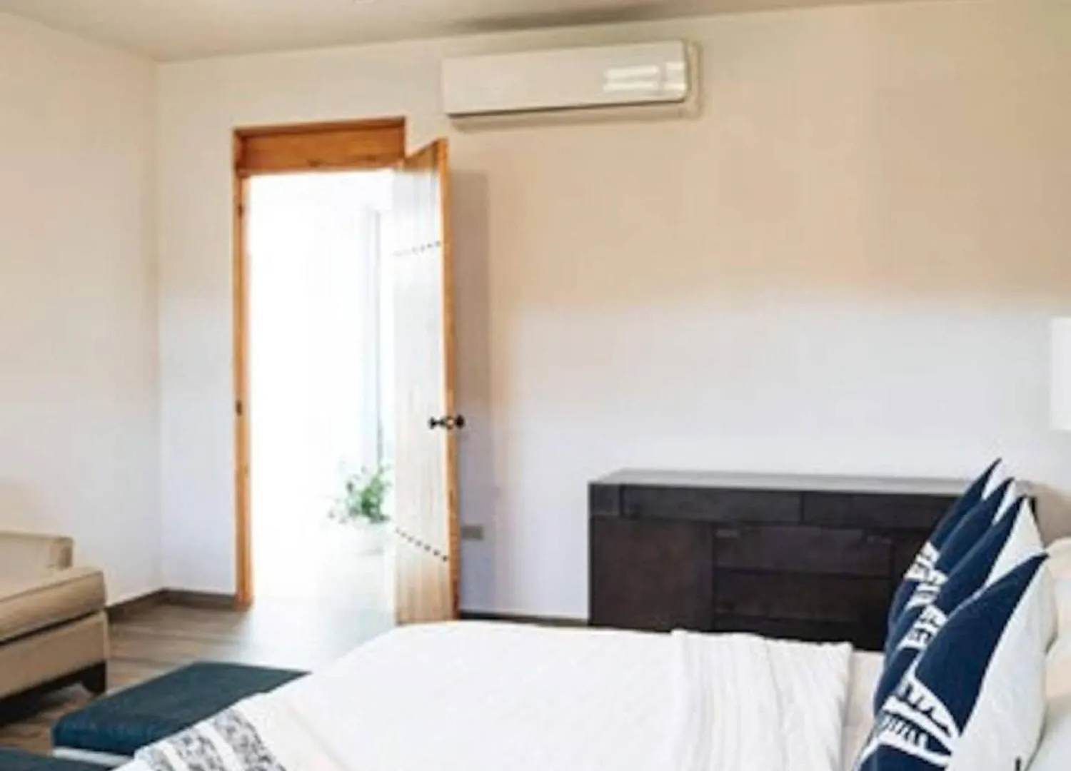Spacious With Plenty Of Shared Space For Groups Camaceyes Apartment